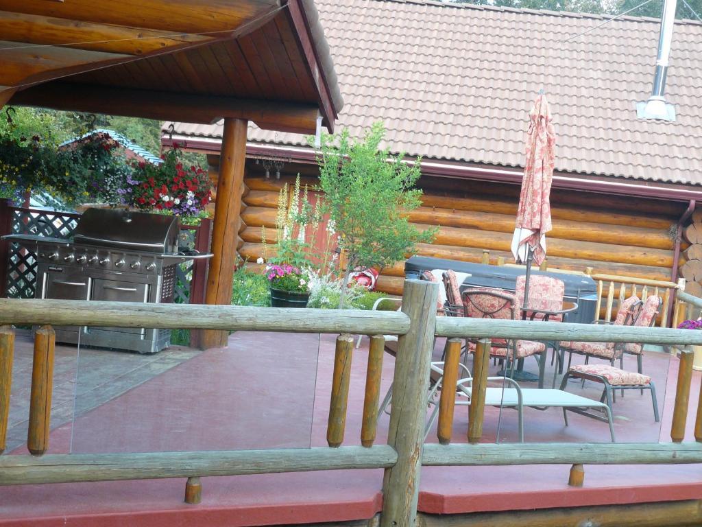 Hitching Post Resort Kelowna Zimmer foto